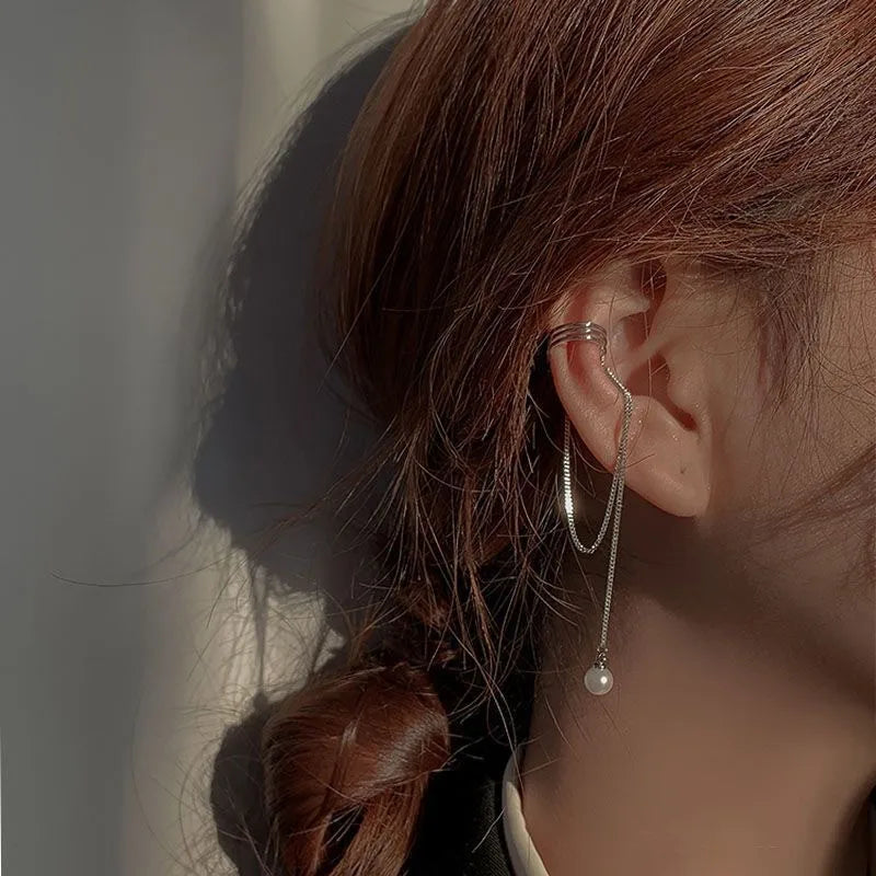 Trendy Korean-style silver ear cuff chain earring with pearl drop dazzle loop silver ear cuff.