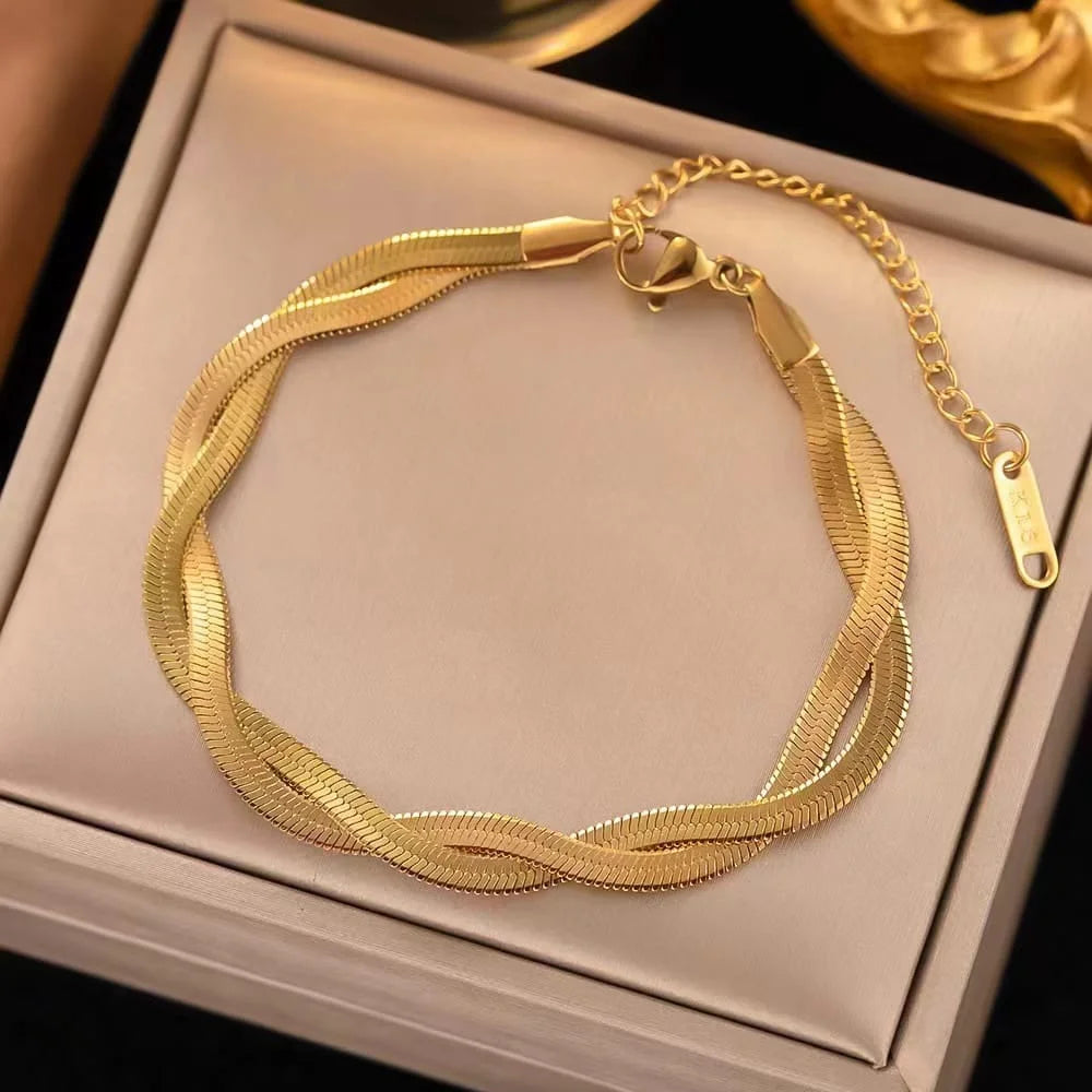 Classic-Style-Cool-Style-Solid-Color-304-Stainless-Steel-18K-Gold-Plated-Bracelets-In-Bulk.jpg