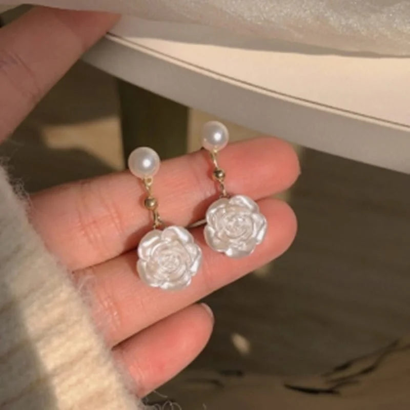 1-pair-sweet-heart-shape-rose-flower-inlay-imitation-pearl-alloy-rhinestones-earrings.jpg