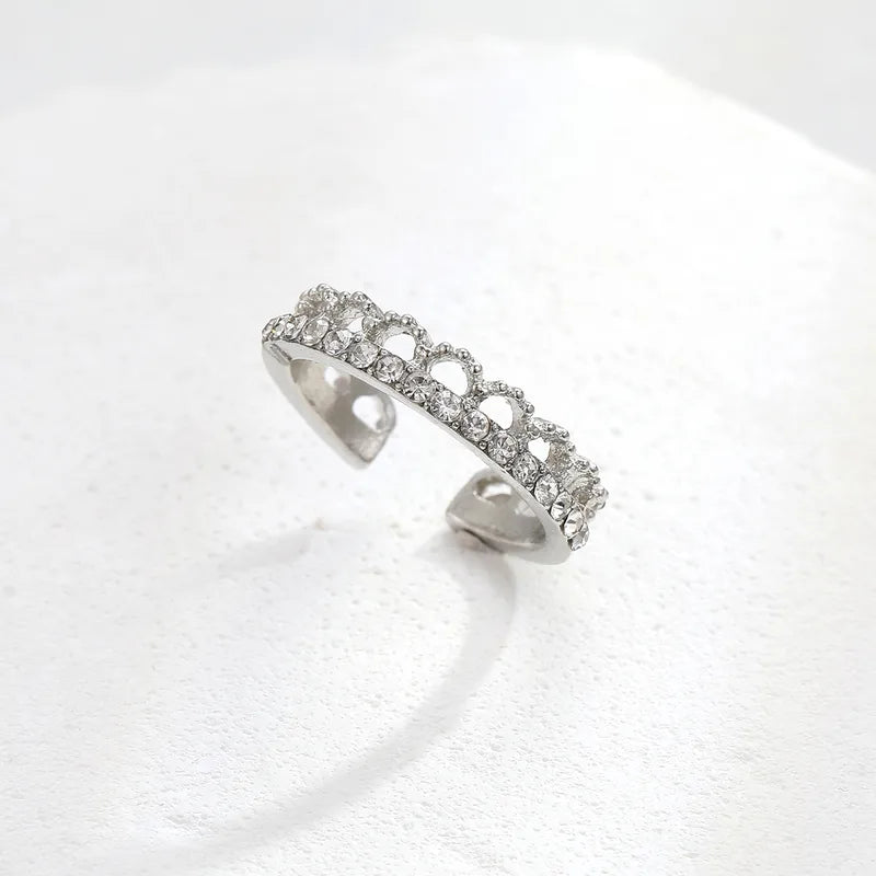 Sweet-Heart-Shape-Alloy-Inlay-Rhinestones-Women-s-Rings (2)