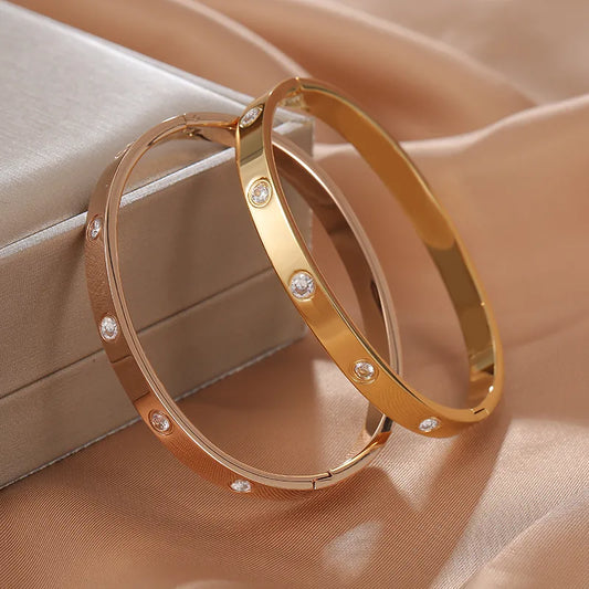 Simple-Style-Classic-Style-Solid-Color-304-Stainless-Steel-18K-Gold-Plated-Zircon-Bangle-In-Bulk