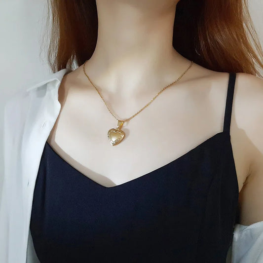 Wholesale-Jewelry-Simple-Style-Heart-Shape-201-Stainless-Steel-Zircon-18K-Gold-Plated-Plating-Stainless-Steel-Necklaces