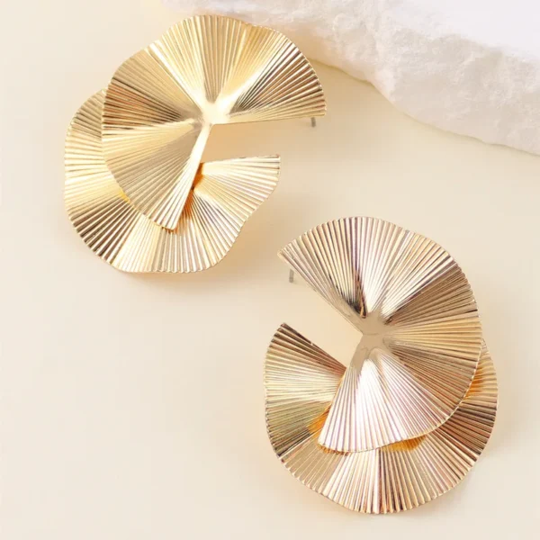 Cutter oversized Studs