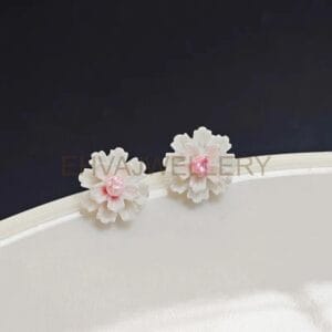 Cute flower stud