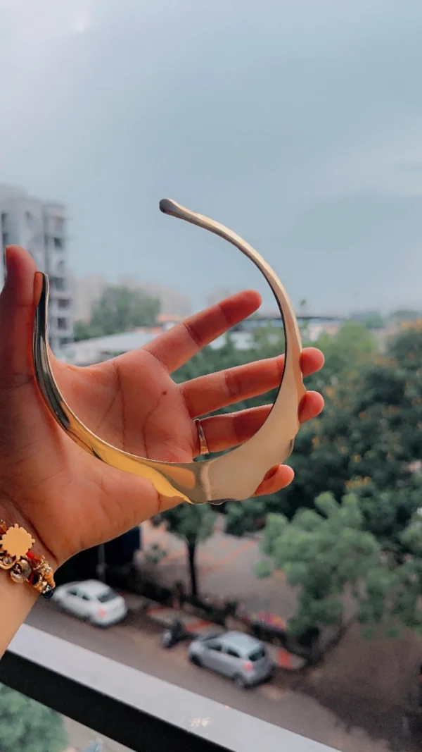 Stainless Steel Gold Plated Plain Hasli For Office and Party - Image 2