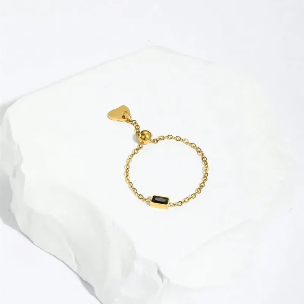 Dreamy Black Ring