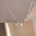 Elegant Tulip Pendant Necklace