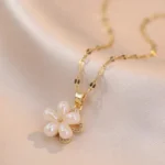 Perl Flower Rotating Pendant Necklace